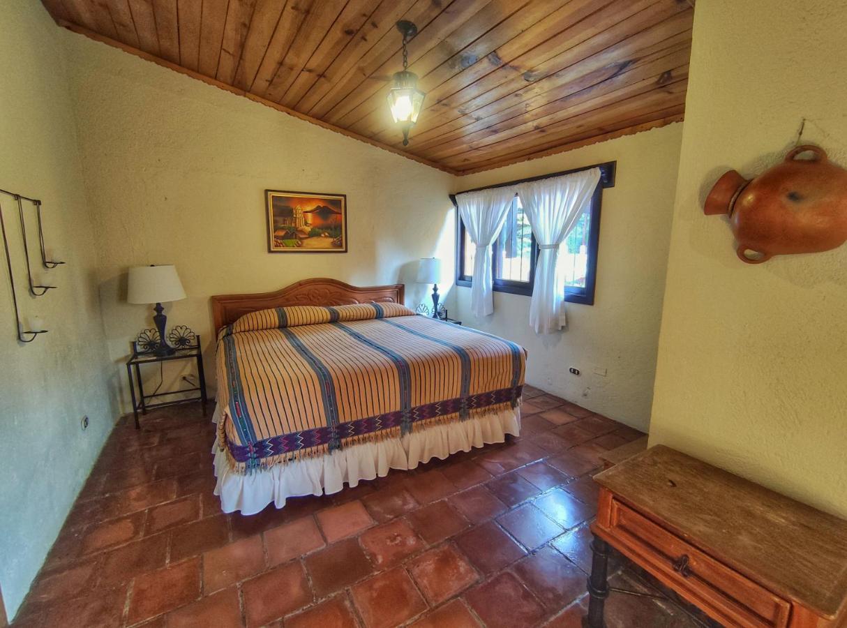 Hotel Toliman San Lucas Tolimán Dış mekan fotoğraf