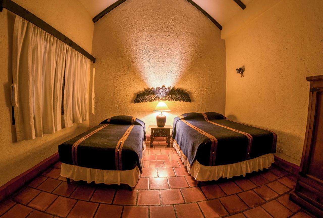 Hotel Toliman San Lucas Tolimán Dış mekan fotoğraf
