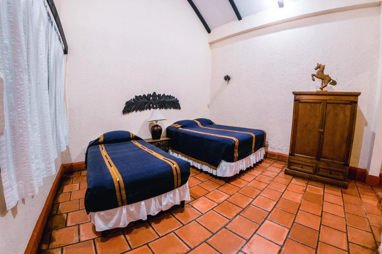 Hotel Toliman San Lucas Tolimán Dış mekan fotoğraf